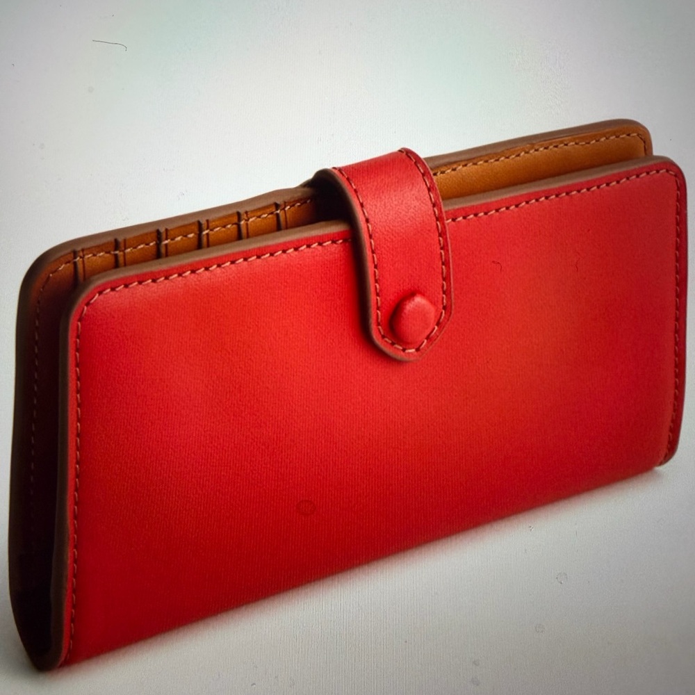 Vera Bradley Red & Brown Women's Leather Tab Wallet NWT 95.00